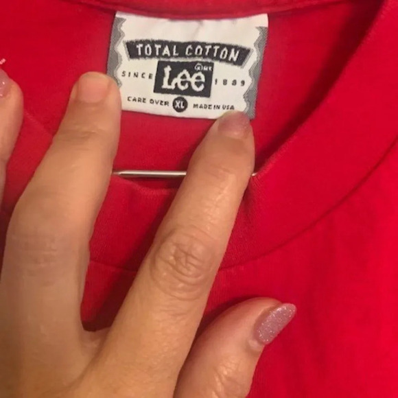 "Seasons Greetings" embossed tshirt XL‎ - Picture 4 of 6